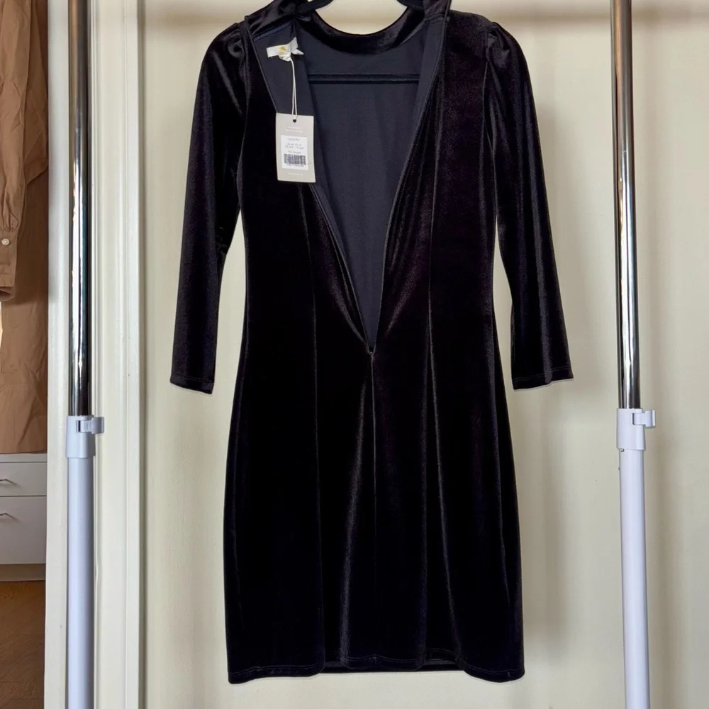 BODEN Livia Velvet Shift Dress - Picture 9 of 12